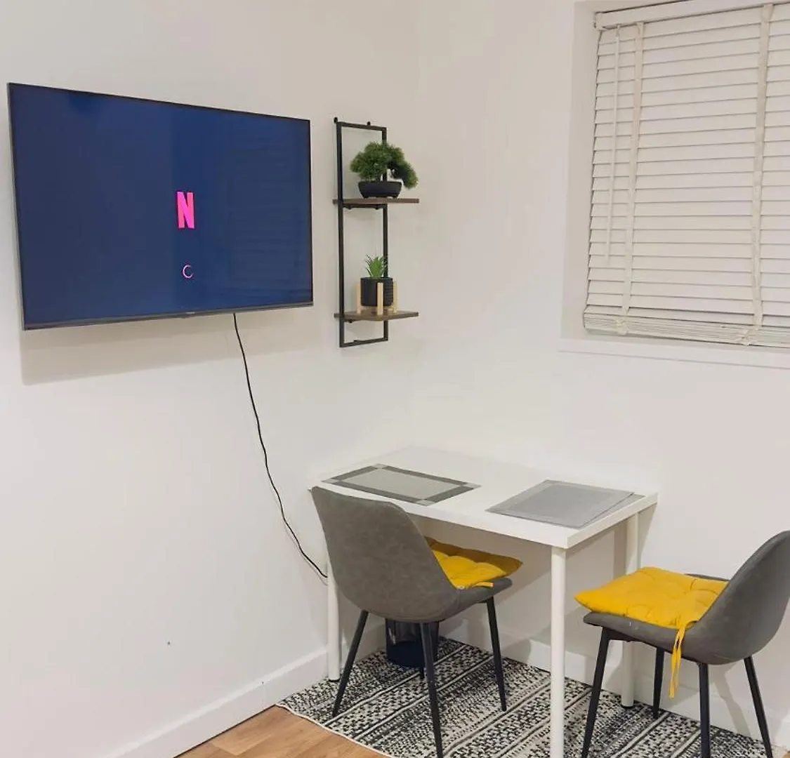 Апартаменты City Stay Studios 2 Кембридж